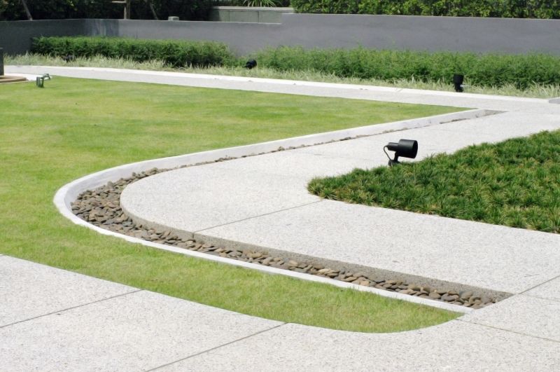 Concrete Yard Curbing