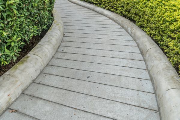 Outdoor Concrete Curbing
